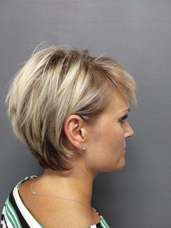 Cheveux fins après 50 ans