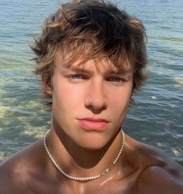 Dégradé Blond Homme : L’Effet Soleil au Masculin