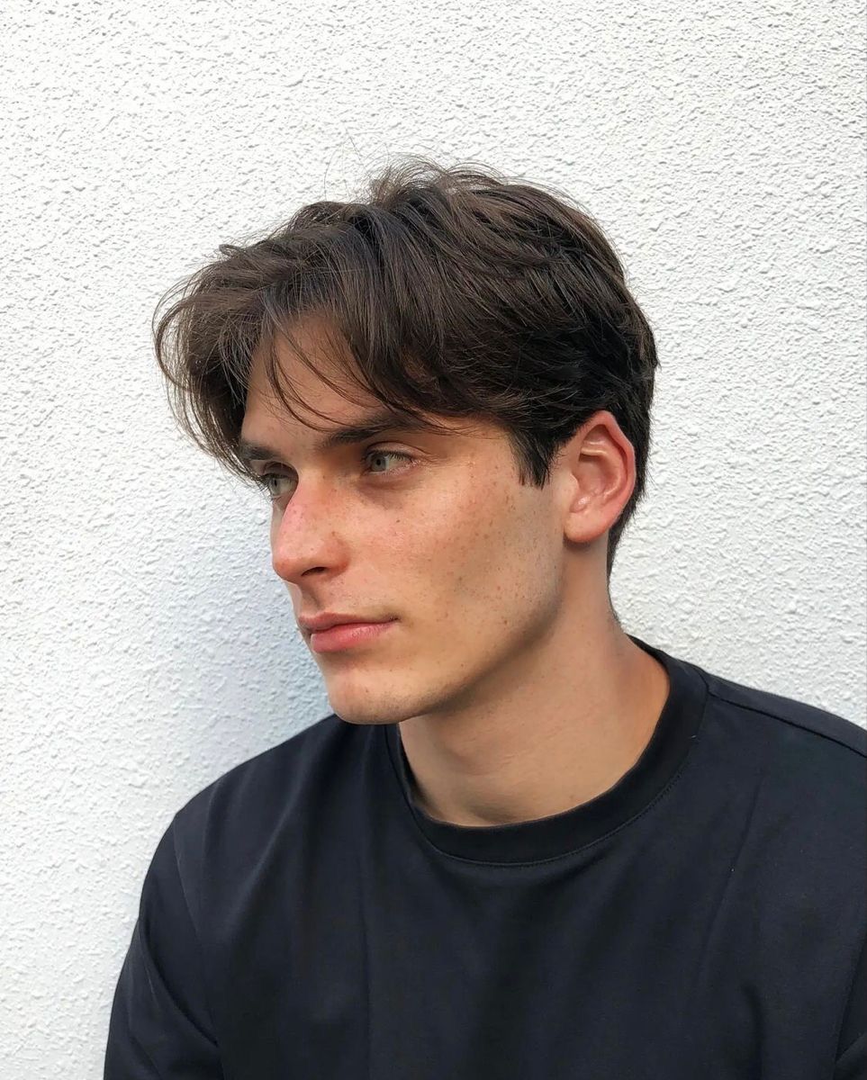 Raie au milieu homme