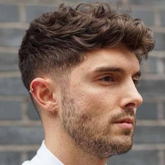 Coiffure homme cheveux courts