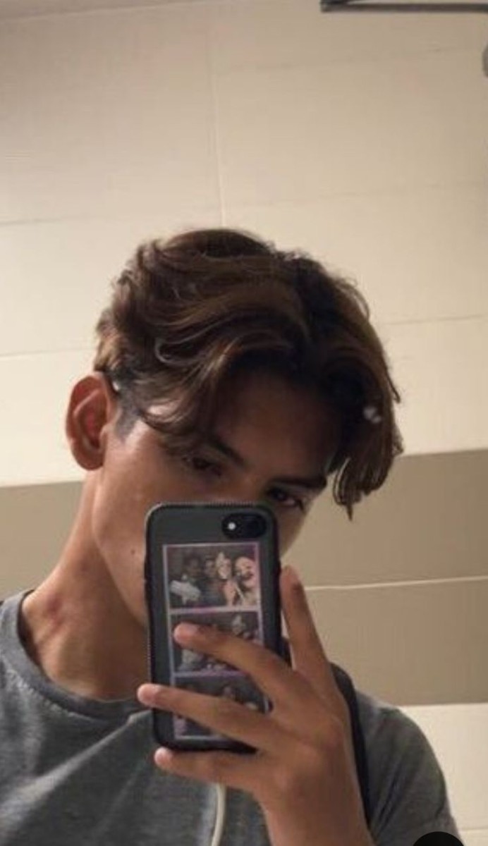 Middle part hair men