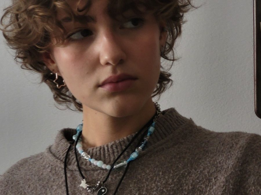 Ondulés Courts : Les Coupes qui Subliment vos Vagues Naturelles