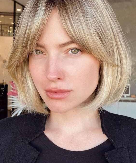 Carré Frange Latérale : L’Asymétrie Douce qui Flatte