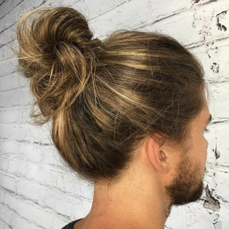 Chignon homme