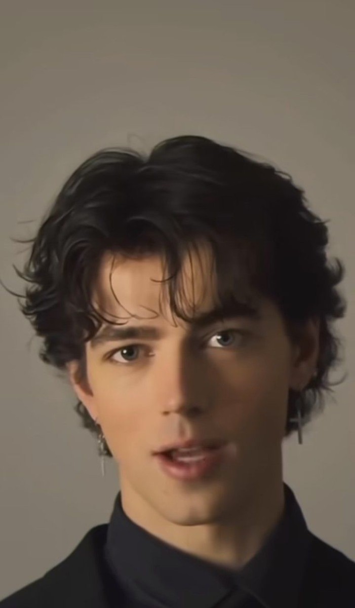Middle part homme