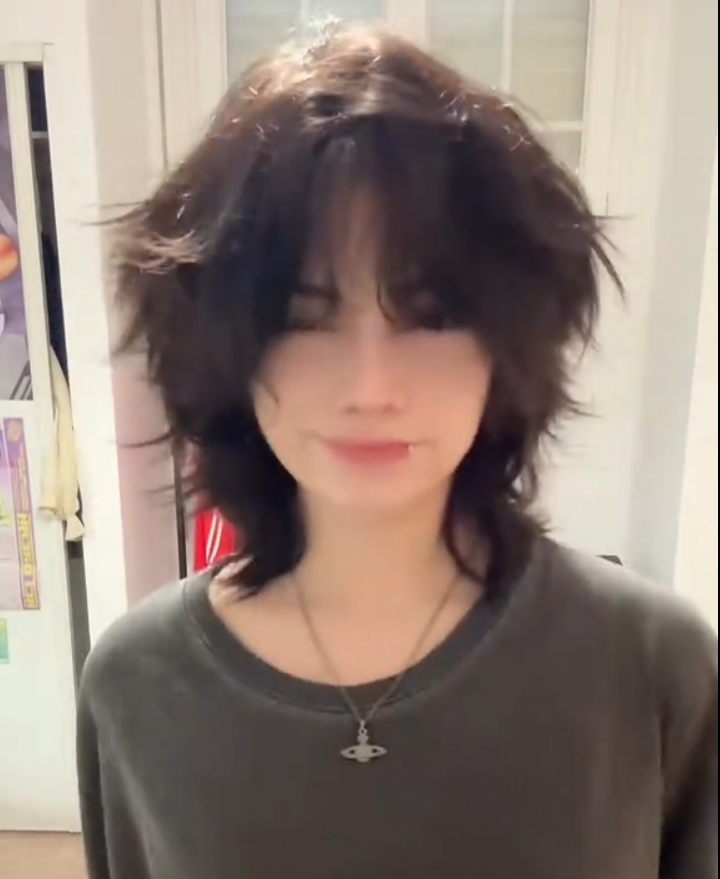 Wolf cut courte femme