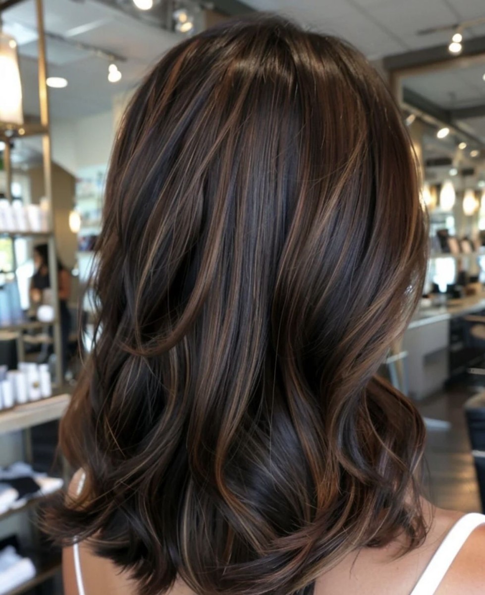 Mèches sur base brune