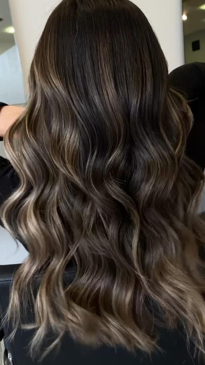 Balayage cheveux noirs