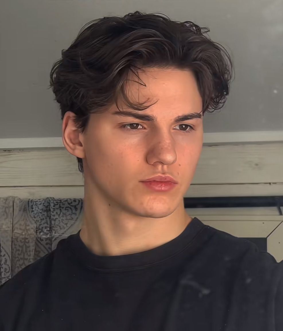 Raie au milieu homme
