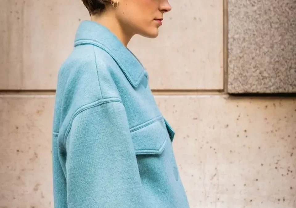 Boule Bouclée : La Coupe Rétro Adaptée aux Textures