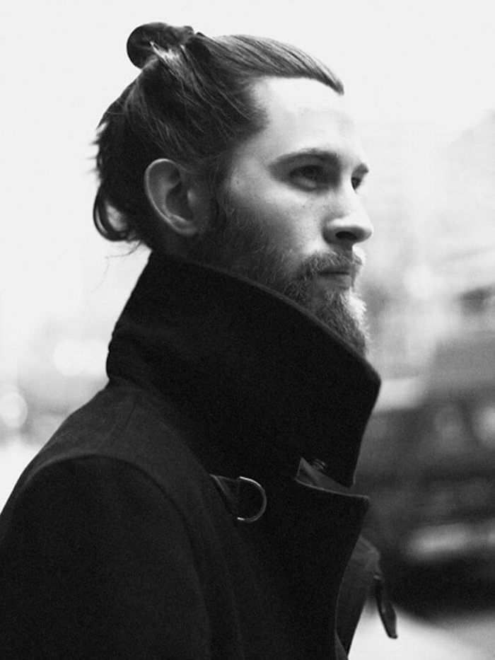 Chignon homme