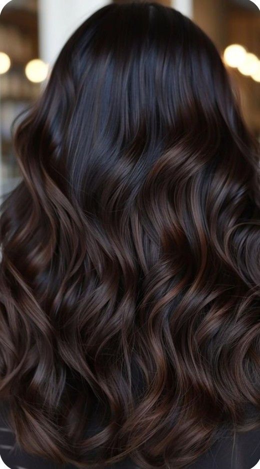 Cheveux noirs méchés