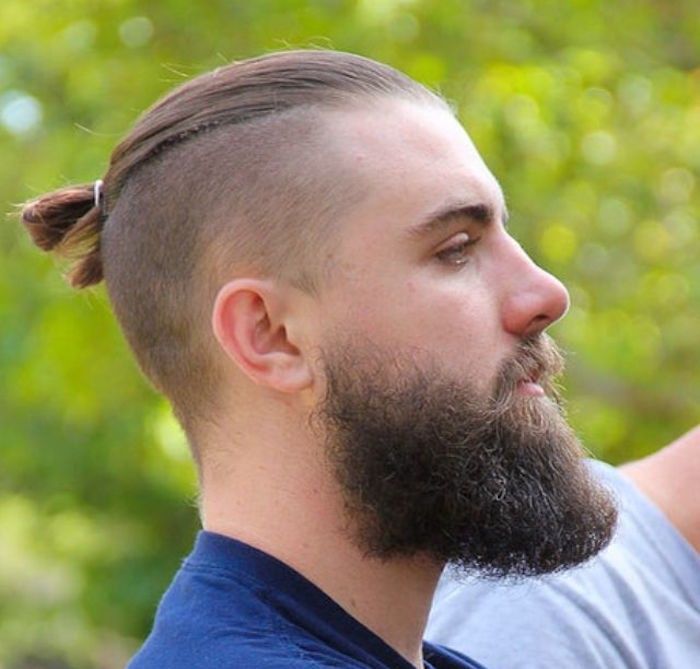 Chignon homme