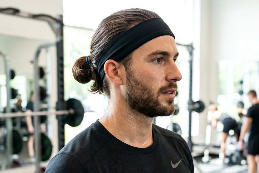 Sport et coiffure : Quelle coupe choisir pour rester stylé à la salle